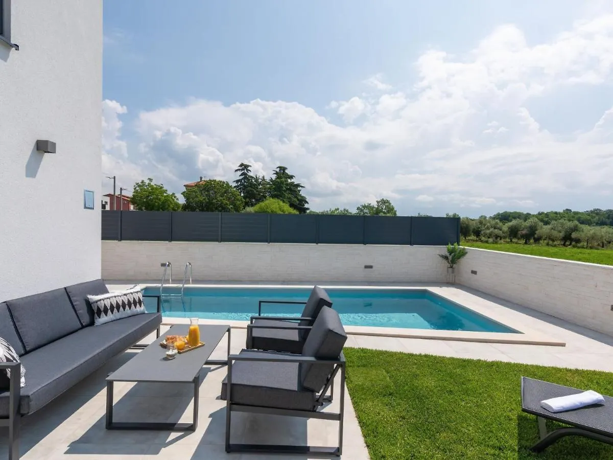 Holiday Home Villa Valero By Interhome Karpinjan