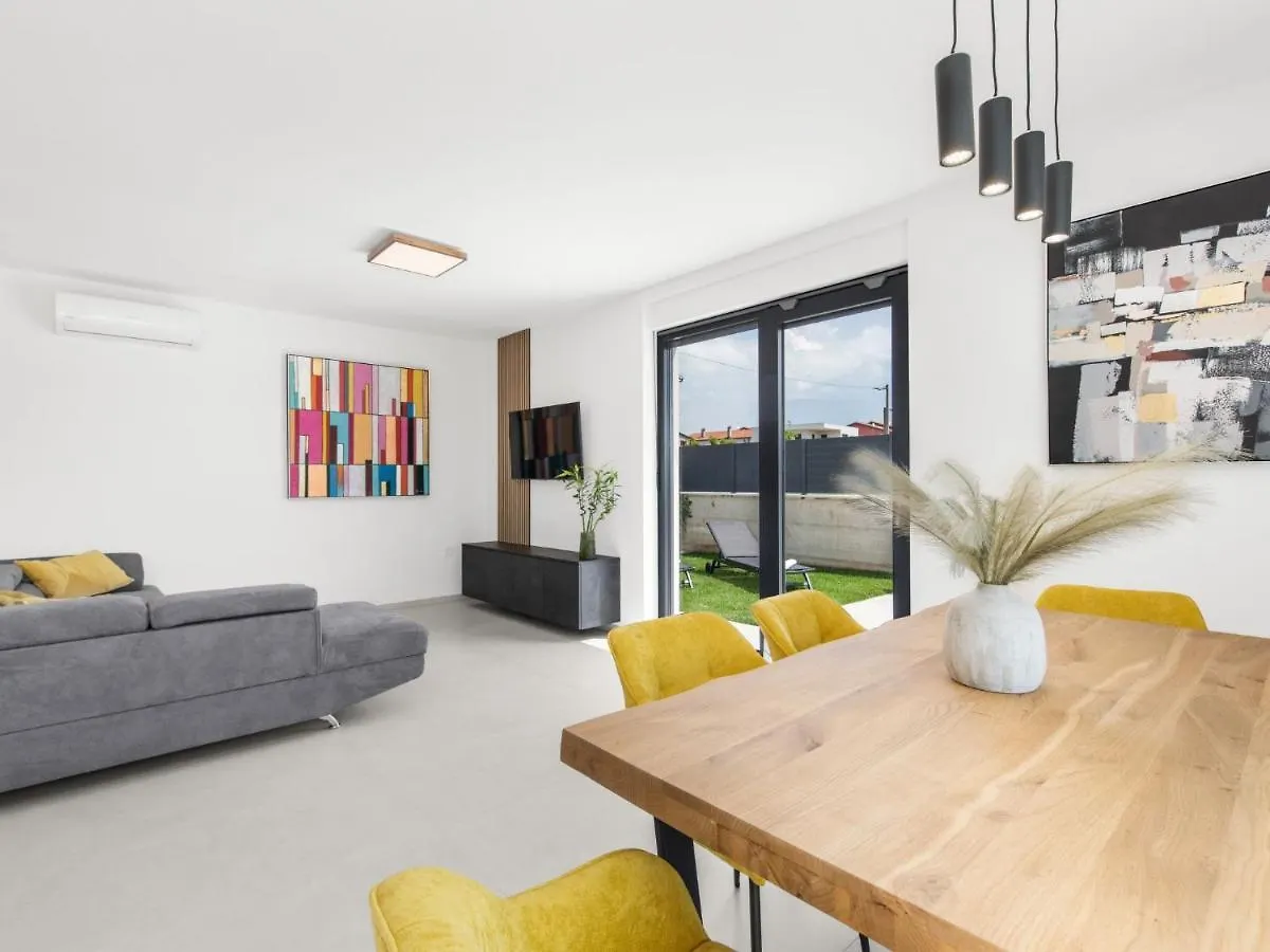 Holiday Home Villa Valero By Interhome Karpinjan